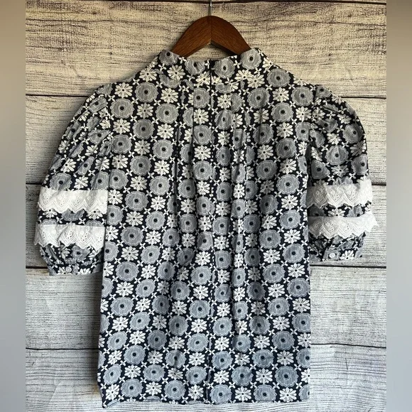 Tuckernuck Hyacinth House Geo Gigi Blouse 100% cotton size small - Picture 7 of 10